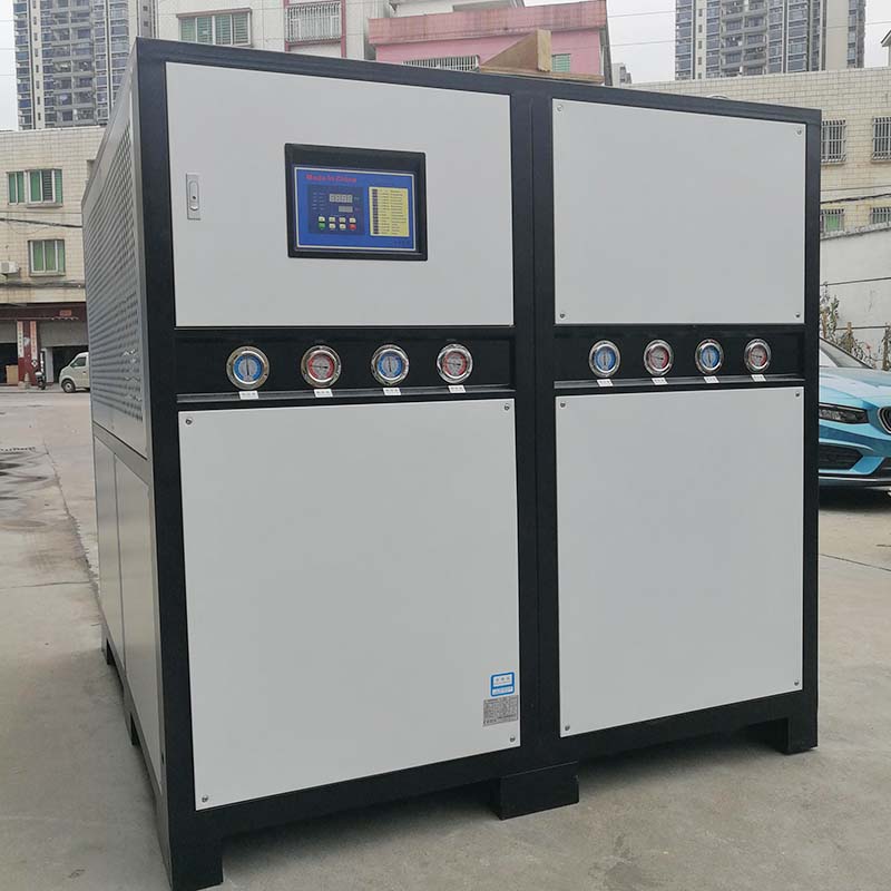 जापानी ग्राहक द्वारा ऑर्डर किया गया 50HP एयर-कूल्ड चिलर